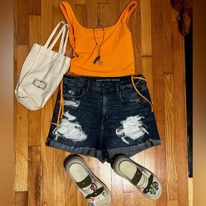 American Eagle Super High Rise Stretch Ripped Mom Short Size 12 NWOT
